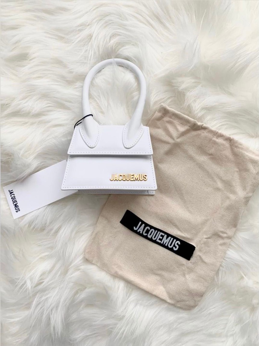 6 mẫu "It Bag" được giới mộ điệu Việt cưng nhất 2022, giá đắt hay rẻ thì cũng "out of stock" ầm ầm! - Ảnh 7. 6 mẫu "It Bag" được giới mộ điệu Việt cưng nhất 2022, giá đắt hay rẻ thì cũng "out of stock" ầm ầm! - Ảnh 7.