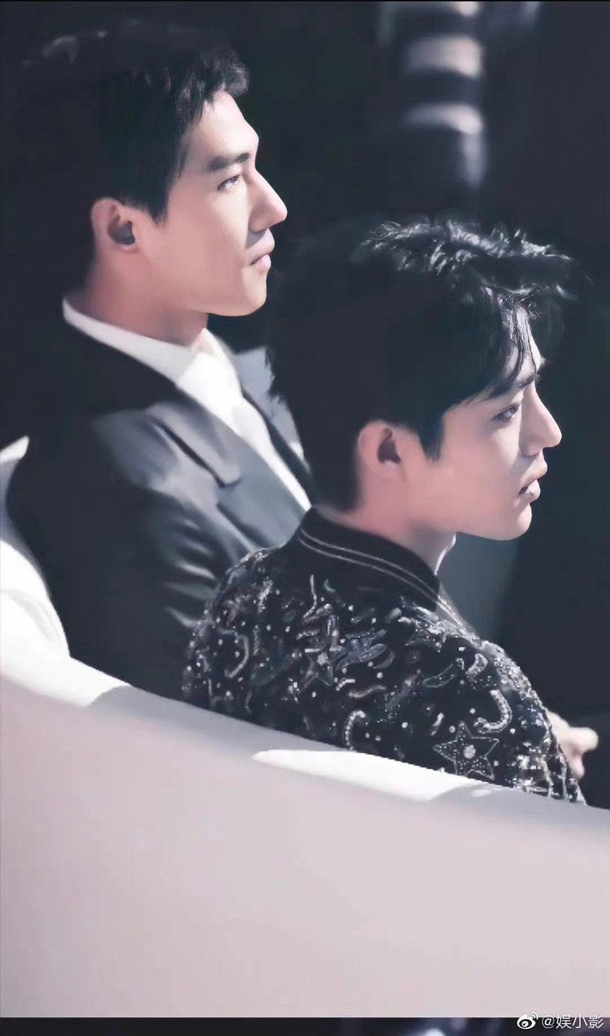 Khoảnh khắc chung khung hình hiếm có của dàn sao Hoa ngữ: Ảnh chụp chung của Triệu Lệ Dĩnh và Lưu Diệc Phi trở thành huyền thoại  - Ảnh 2.