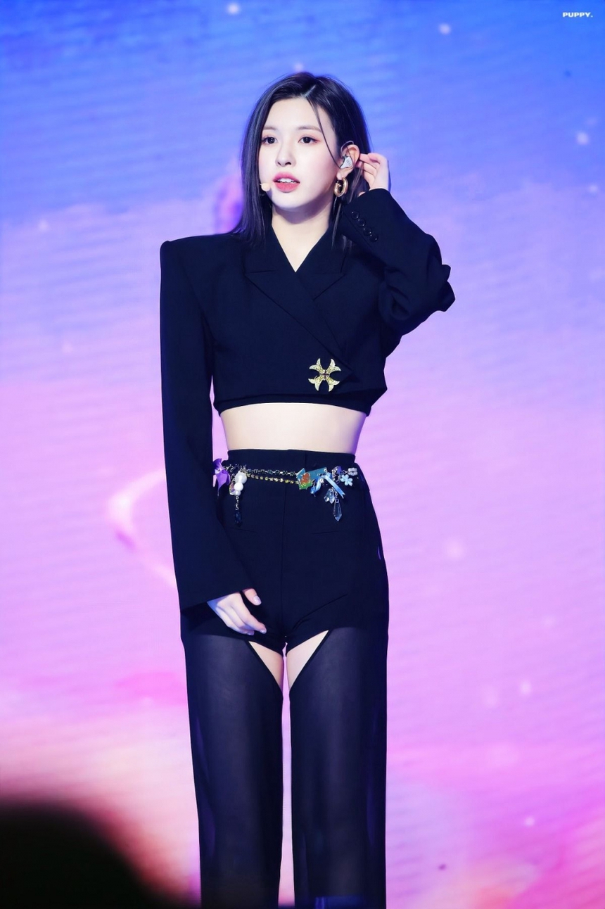 BTS, TXT và loạt idol K-pop sinh nhật tháng 12 - Ảnh 15. BTS, TXT và loạt idol K-pop sinh nhật tháng 12 - Ảnh 15.