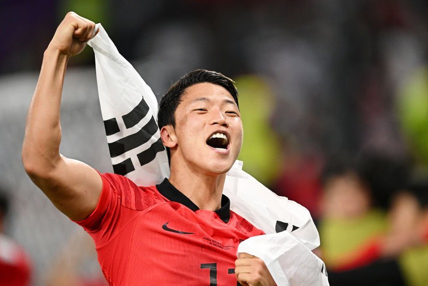 Son Heung-min bật khóc nức nở, như chưa thể tin Hàn Quốc giành vé đi tiếp - Ảnh 7.