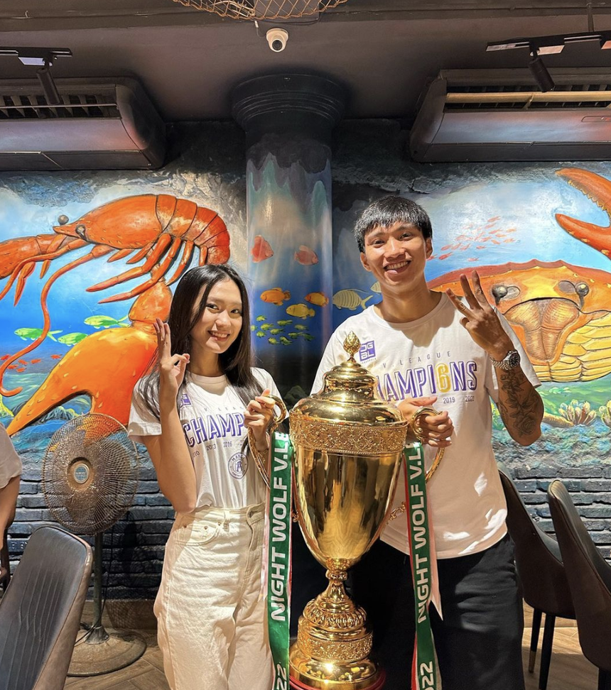 Loạt khoảnh khắc "tình bể tình" của Doãn Hải My và Đoàn Văn Hậu: Độ đẹp đôi xứng đáng 10 điểm! - Ảnh 5.