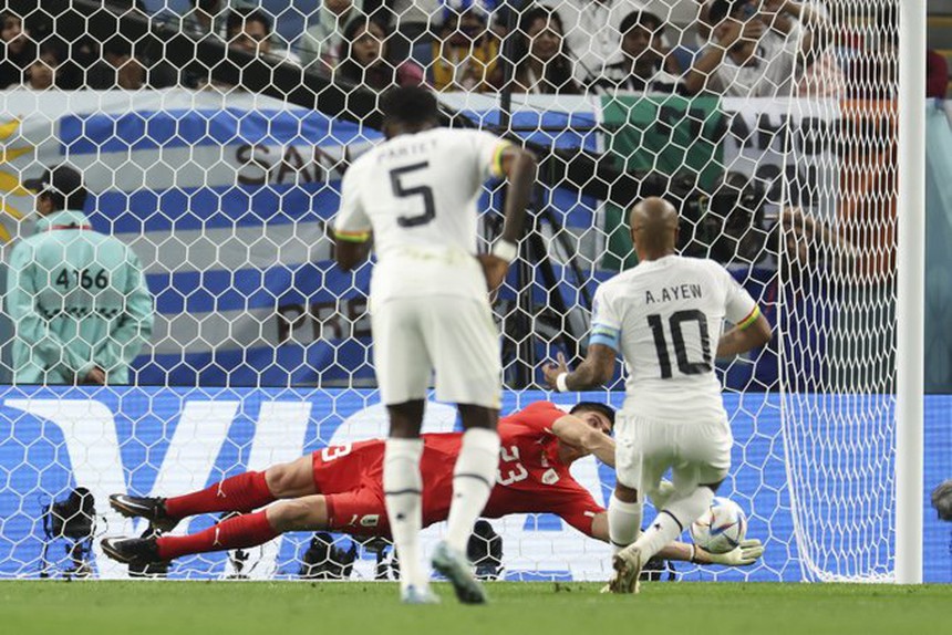 Điểm nhấn Ghana 0–2 Uruguay: Ghana chưa thể phá dớp, Uruguay bị loại đầy cay đắng - Ảnh 2. Điểm nhấn Ghana 0–2 Uruguay: Ghana chưa thể phá dớp, Uruguay bị loại đầy cay đắng - Ảnh 2.
