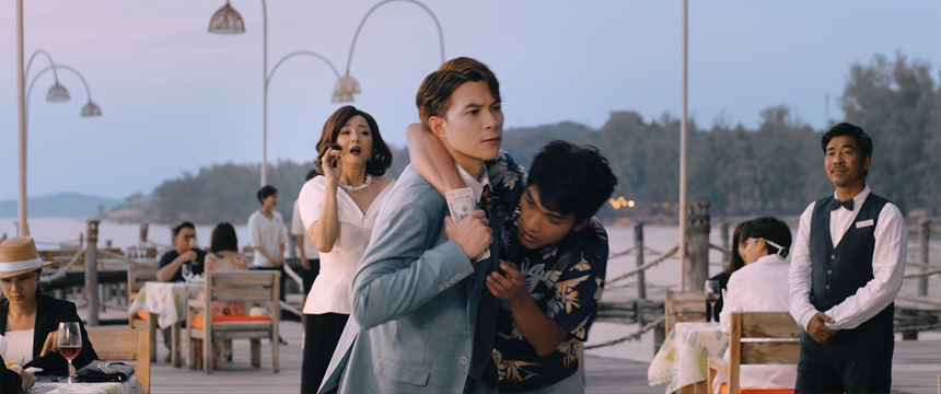 Anh Tú "siêu lừa" gặp Mạc Văn Khoa "siêu lầy" trong phim Tết 2023 - Ảnh 3. Anh Tú "siêu lừa" gặp Mạc Văn Khoa "siêu lầy" trong phim Tết 2023 - Ảnh 3.