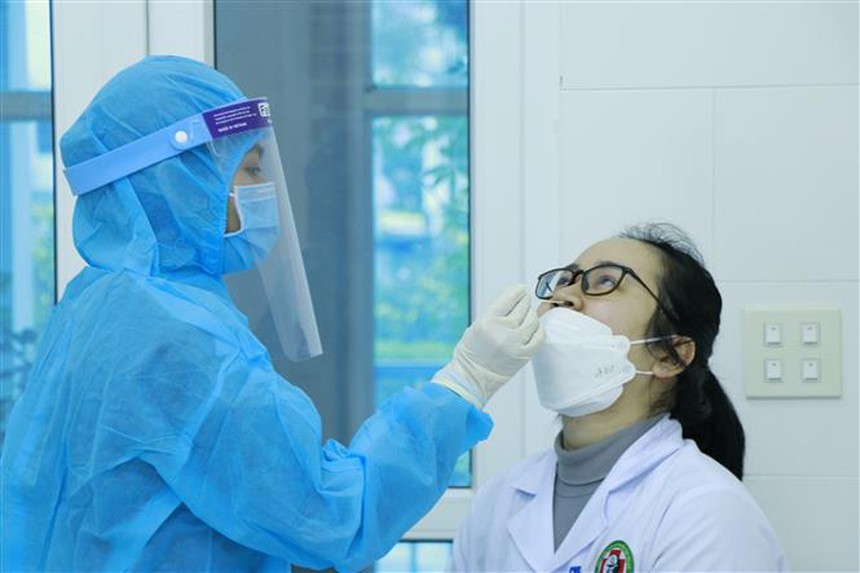 Cả nước có 635 ca mắc Covid-19 mới, Bộ Y tế cập nhật thông tin về các biến chủng - Ảnh 1.
