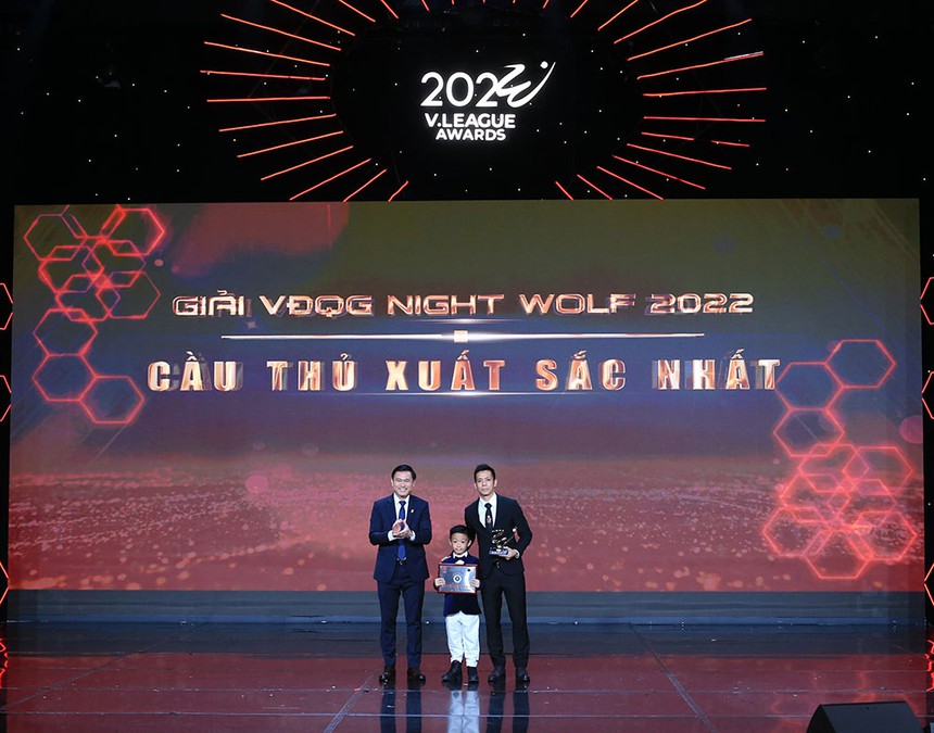 Văn Quyết trước cơ hội lần thứ 2 đoạt Quả bóng vàng Việt Nam - Ảnh 1.