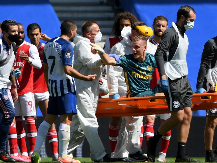 Hiệu ứng cánh bướm: Chức vô địch World Cup của Messi khởi nguồn từ một pha phạm lỗi ở Ngoại hạng Anh? - Ảnh 1.