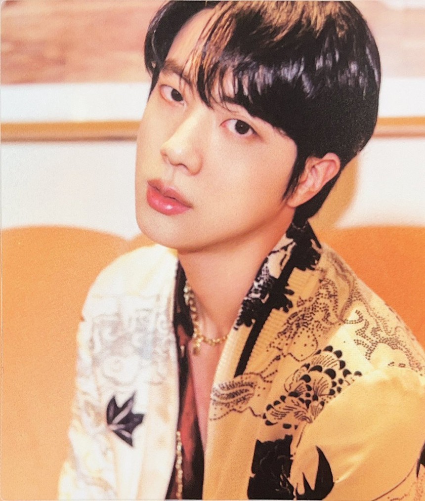 Chỉ với 1 ca khúc, Jin BTS chiếm 7% doanh thu cả năm của HYBE - Ảnh 1. Chỉ với 1 ca khúc, Jin BTS chiếm 7% doanh thu cả năm của HYBE - Ảnh 1.