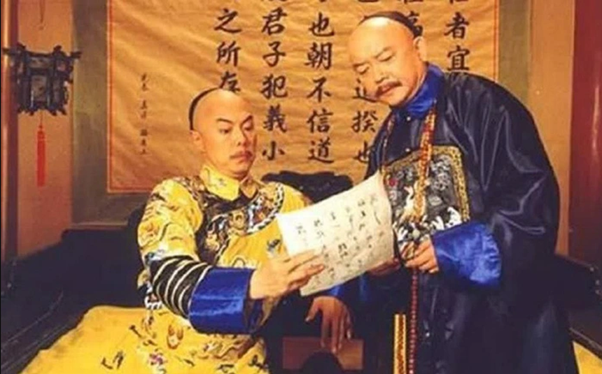 Vì sao cho cát vào cháo khi cứu nạn, Hòa Thân không bị chém đầu mà còn được Càn Long trọng thưởng, trăm năm sau người đời ngợi ca? - Ảnh 3.