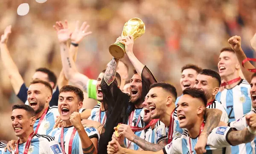 Tin bóng đá sáng 21/12: Messi bỏ dở lễ diễu hành vì sự cố - Ảnh 3.