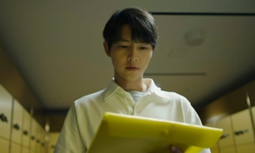 Thánh soi nhặt sạn trong 'Reborn Rich' - Ảnh 1.