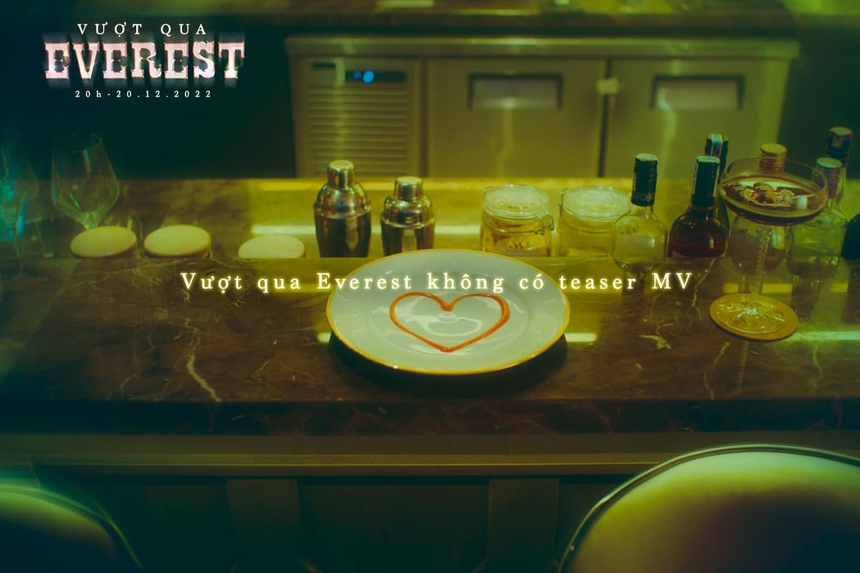 Phương Nhi ôm Isaac mãn nguyện, được gọi tên tình yêu 'chú cháu' - Ảnh 4.