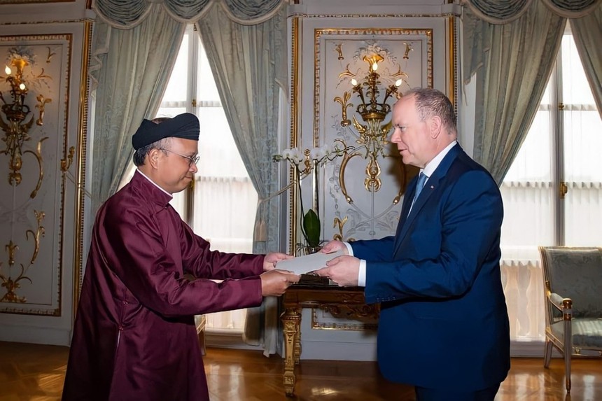 Làm gì để cổ phục 'bén rễ' vào đương đại? - Ảnh 3.