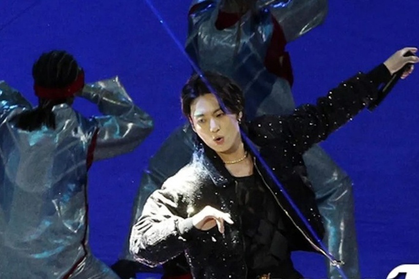 Tại sao Jungkook của BTS lại có thể vươn lên dẫn đầu? - Ảnh 6. Tại sao Jungkook của BTS lại có thể vươn lên dẫn đầu? - Ảnh 6.