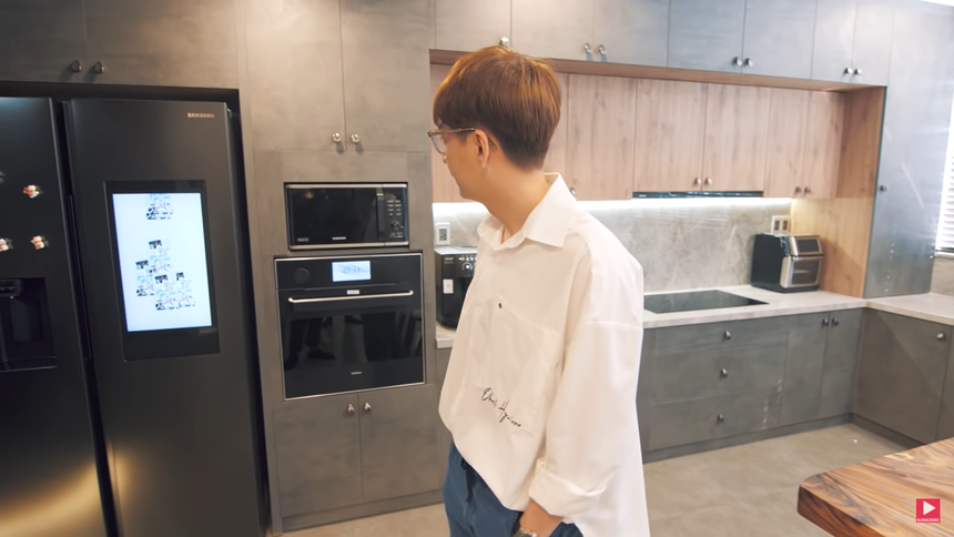 Ngô Kiến Huy giàu cỡ nào mà Sam nói phải tặng 2 cây vàng trong đám cưới? - Ảnh 11.