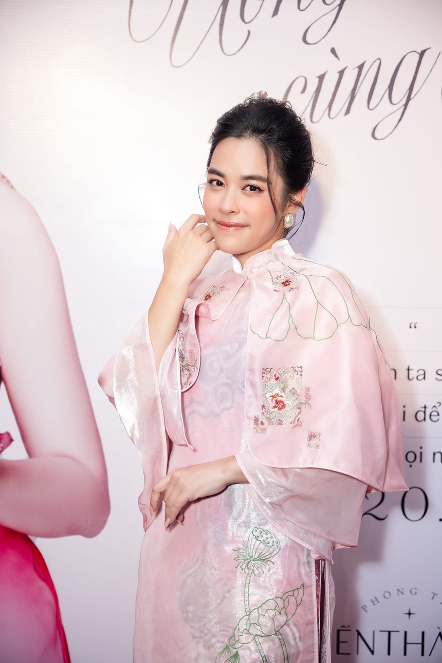 Tác giả Tuý Âm bức xúc khi O Sen Ngọc Mai trình diễn ca khúc chưa xin phép, làm sai lệch ý nghĩa gốc, giám đốc âm nhạc Huy Tuấn nói gì? - Ảnh 1. Tác giả Tuý Âm bức xúc khi O Sen Ngọc Mai trình diễn ca khúc chưa xin phép, làm sai lệch ý nghĩa gốc, giám đốc âm nhạc Huy Tuấn nói gì? - Ảnh 1.