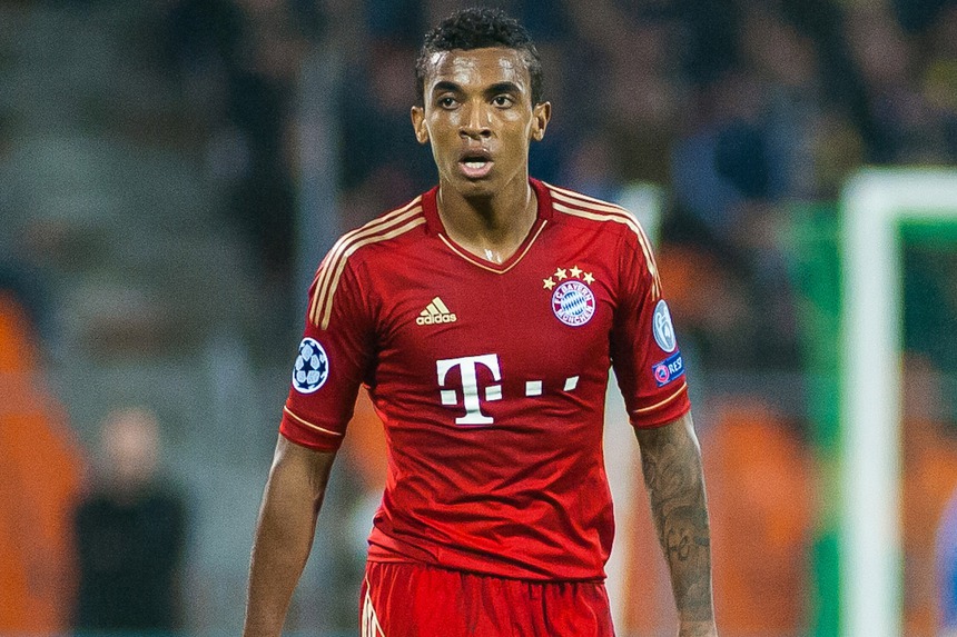 Luiz Gustavo khi còn chơi bóng cho Bayern Munich