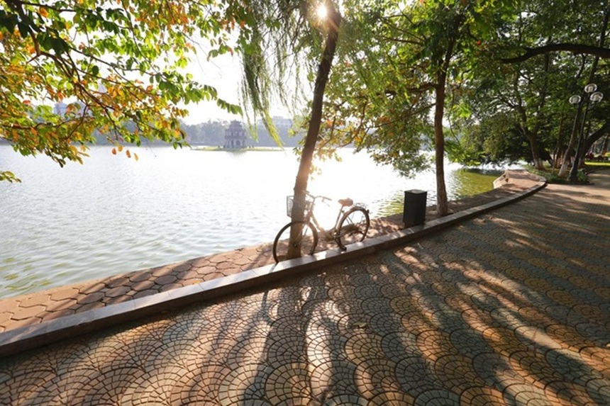  Bắc Bộ ngày nắng, Trung Bộ có mưa vài nơi - Ảnh 1.