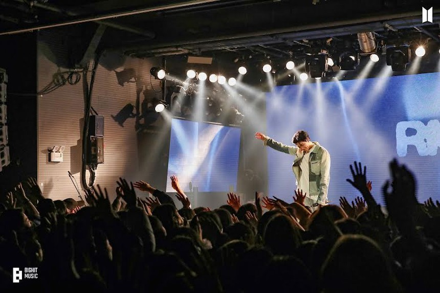 RM BTS chia sẻ chân thành về sự khác biệt giữa quảng bá solo và nhóm - Ảnh 7.
