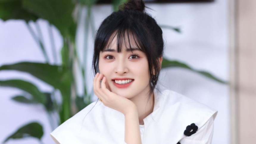 Mỹ nhân 'Vườn sao băng' bị 10 đàn anh đàn chị hà hiếp hội đồng, bật khóc run rẩy nhưng bị chê giả tạo?  - Ảnh 1.