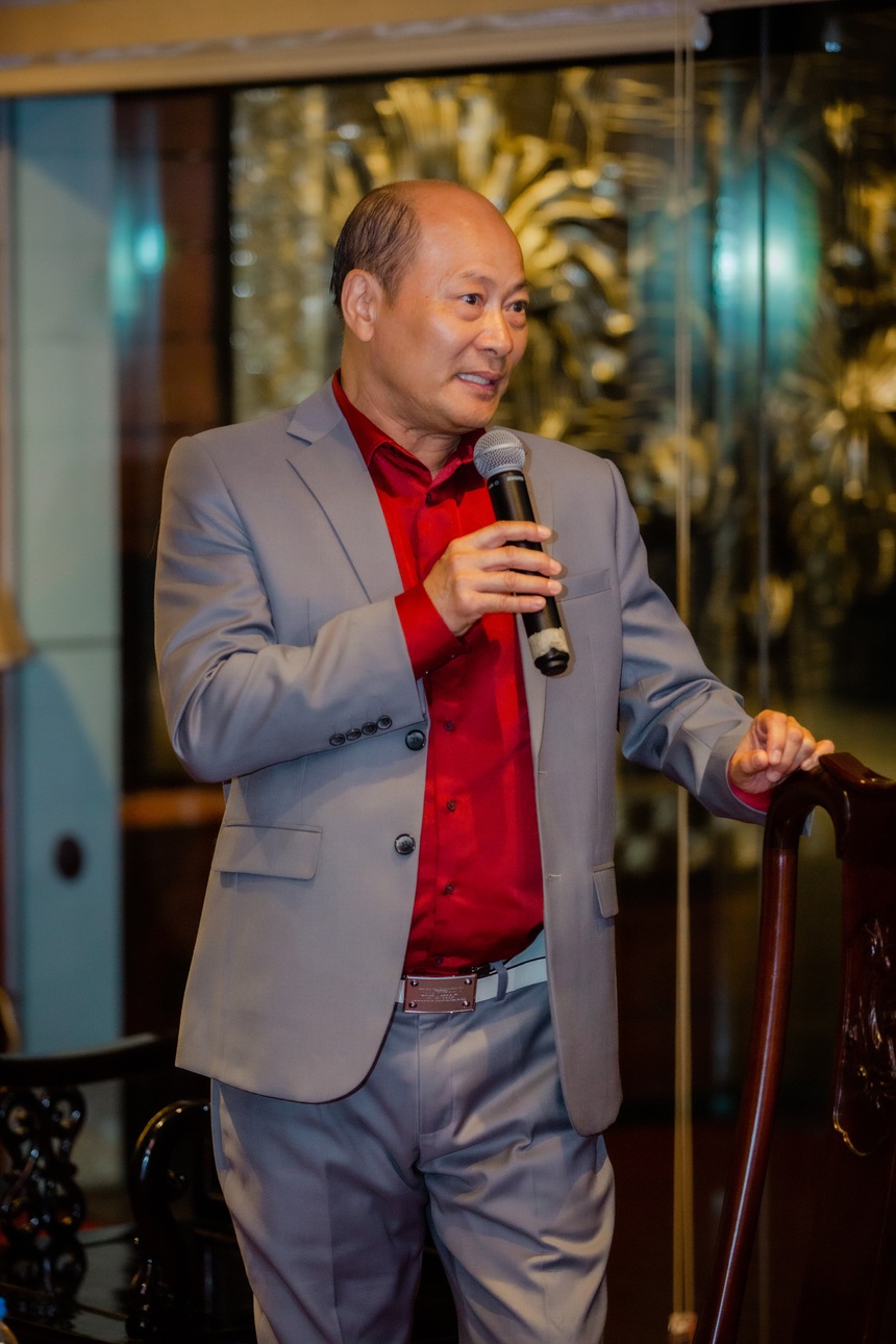 Không gian nghệ thuật ‘Thông linh’: Bữa tiệc mãn nhãn về thị giác - Ảnh 2.