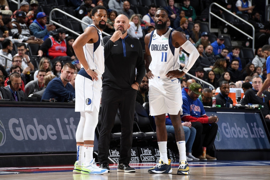 Phong độ đỉnh cao của Luka Doncic và vấn đề ở Dallas Mavericks - Ảnh 3.