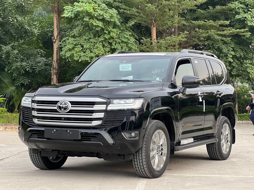 Loạt xe Toyota 2023 tăng giá tại Việt Nam: Toàn hàng 'hot', tăng nhiều nhất 90 triệu đồng - Ảnh 3.