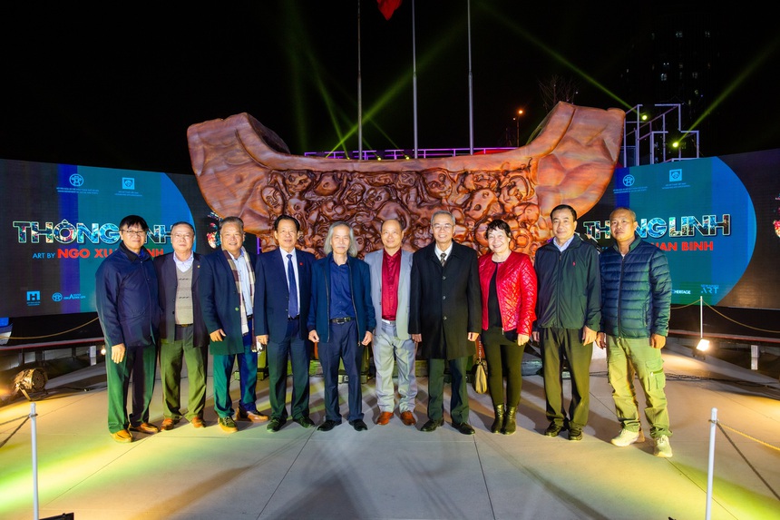 Không gian nghệ thuật ‘Thông linh’: Bữa tiệc mãn nhãn về thị giác - Ảnh 3.