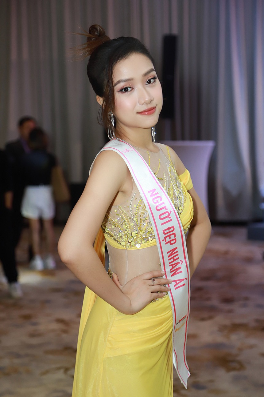 “Người đẹp Nhân ái” Ngọc Mai nói gì khi bị “bóc phốt” trên mạng xã hội ngay sau đêm Chung kết Hoa hậu Việt Nam 2022? - Ảnh 4.