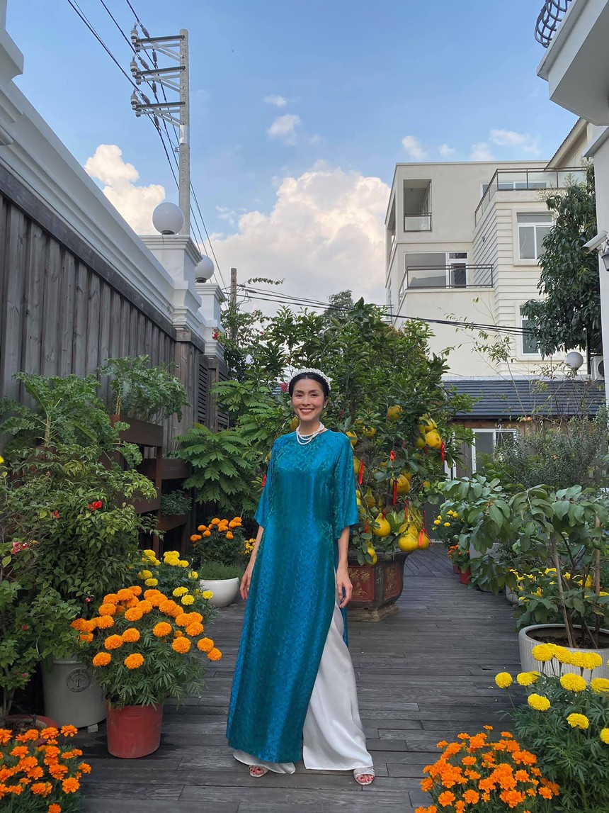 Ngắm sao Việt diện áo dài, chị em có ngay gợi ý tương tự để xúng xính Tết này  - Ảnh 11.