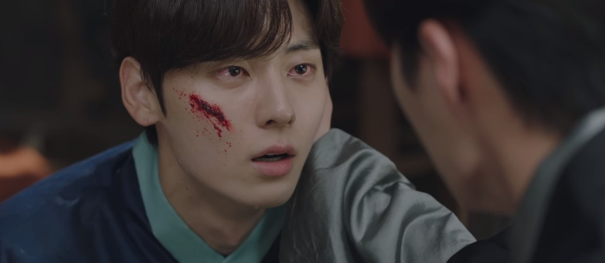 Khóc cạn nước mắt với Hoàn Hồn 2 tập 6: Chưa kịp hé lộ thân phận Naksu, nam phụ cực phẩm đã chết thảm - Ảnh 6.