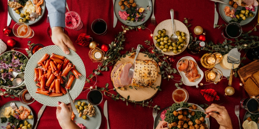 Chán vì Giáng Sinh không có bồ, crush cũng không: Áp ngay loạt voucher giảm giá để xoa dịu tâm hồn! - Ảnh 1.