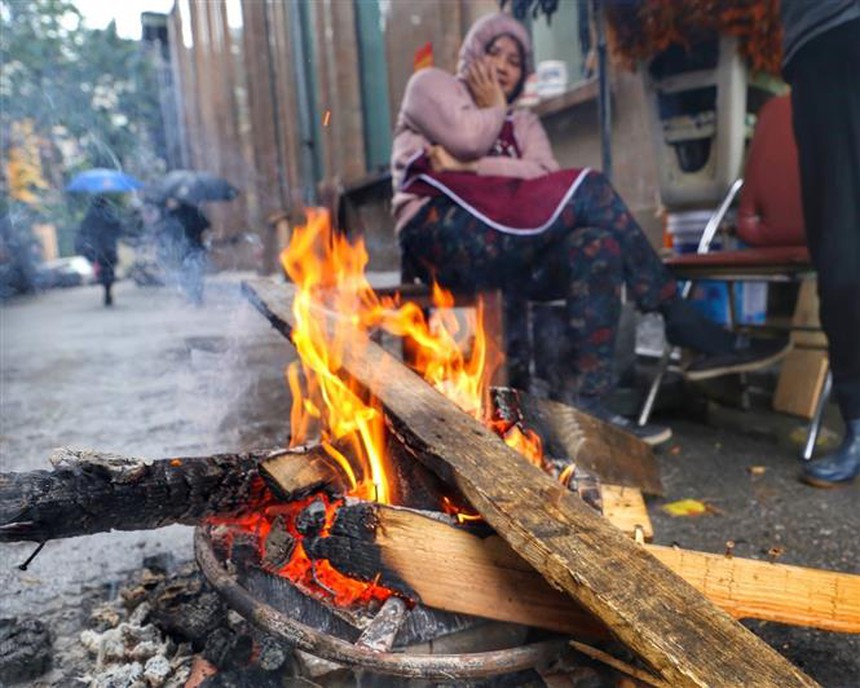 Thời tiết 25/12: Bắc Bộ và Thủ đô Hà Nội trời rét, có nơi rét đậm, rét hại - Ảnh 1.