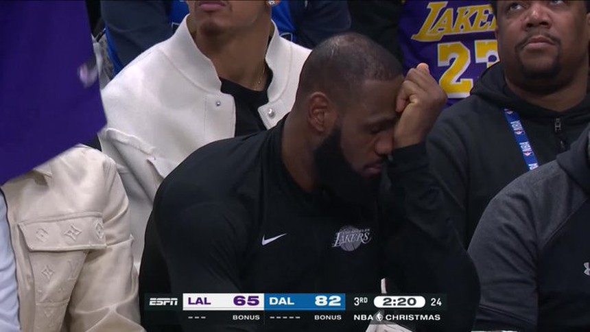 LeBron James tiếp tục phá kỷ lục của Kobe Bryant trong ngày lễ Giáng sinh - Ảnh 2.