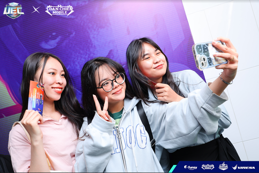 Chung kết UEC 2022 - Loạn Chiến Mobile diễn ra thành công tốt đẹp   - Ảnh 1.