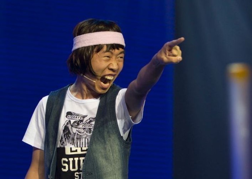 Sao nam trong sạch nhất làng phim Hoa ngữ: Nỗ lực bù đắp vẻ ngoài kém sắc, là 'đại gia ngầm' từng chi nghìn tỷ lấy lòng bạn thân - Ảnh 2. Sao nam trong sạch nhất làng phim Hoa ngữ: Nỗ lực bù đắp vẻ ngoài kém sắc, là 'đại gia ngầm' từng chi nghìn tỷ lấy lòng bạn thân - Ảnh 2.