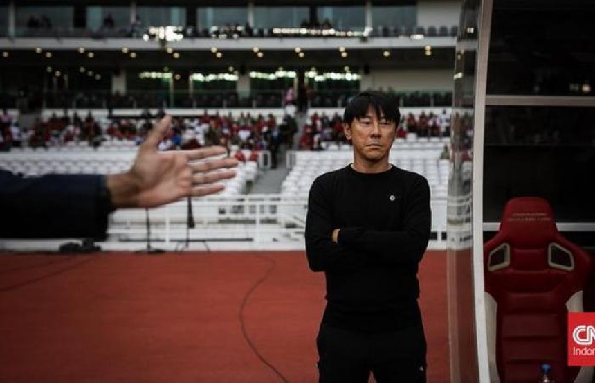 Video AFF Cup ngày 27/12: HLV Brunei bức xúc trọng tài vì có quan hệ thân thiết với HLV Indonesia - Ảnh 2.