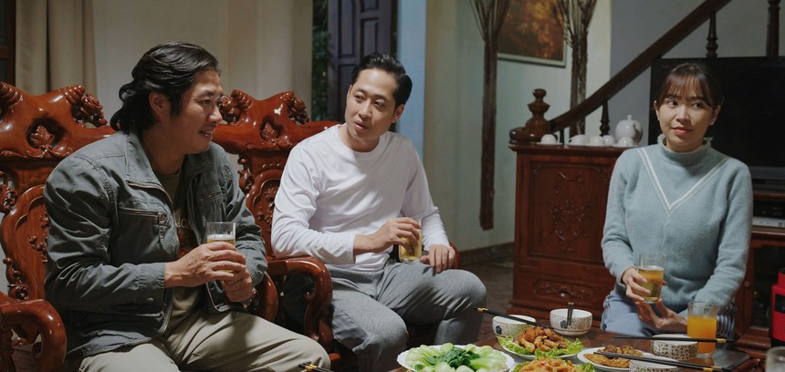 'Dưới bóng cây hạnh phúc': Kim Oanh, Mạnh Hưng áp lực, NSƯT Bùi Như Lai tái xuất sau 15 năm - Ảnh 1.