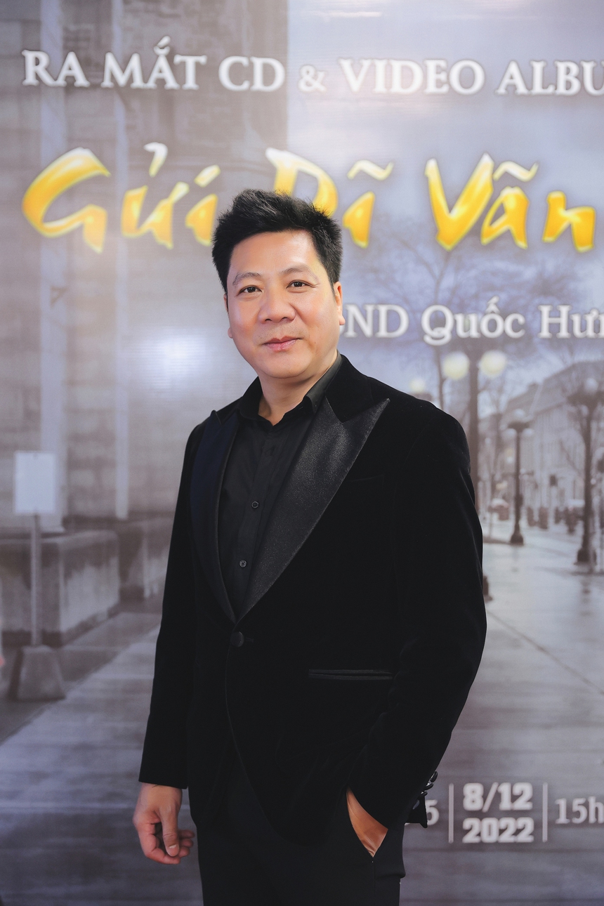 Nhạc Việt Ngày nay: NSND Quốc Hưng- Giọng thính phòng hát nhạc tình - Ảnh 3. Nhạc Việt Ngày nay: NSND Quốc Hưng- Giọng thính phòng hát nhạc tình - Ảnh 3.