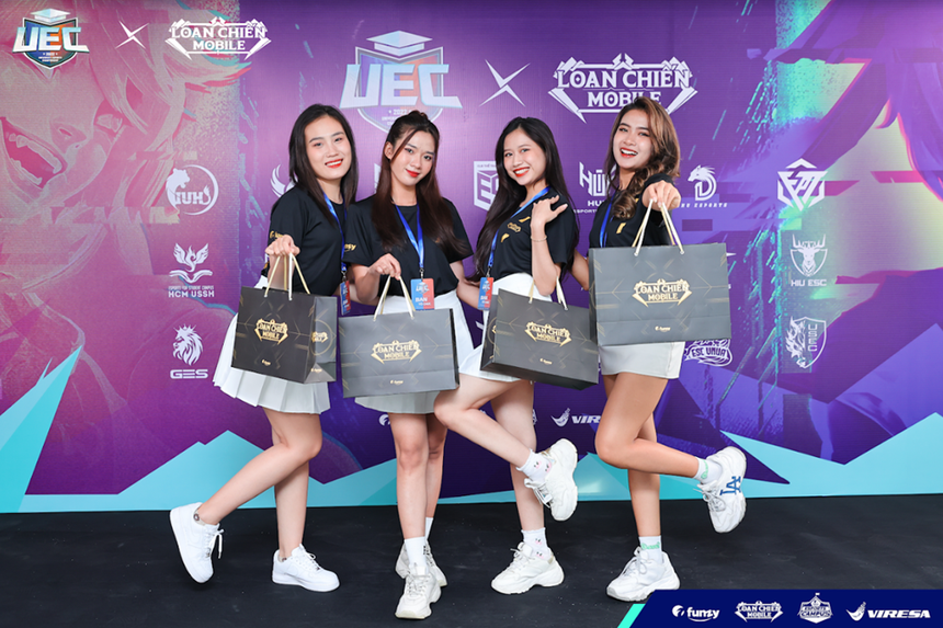 Chung kết UEC 2022 - Loạn Chiến Mobile diễn ra thành công tốt đẹp   - Ảnh 5.