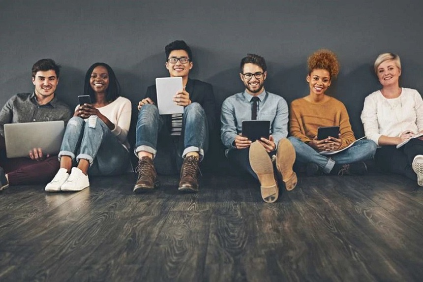 Đừng vội nhận thưởng Tết rồi nghỉ làm bởi đây là 7 xu hướng làm việc 2023: Người lao động được trao quyền, xóa sổ kịch bản AI thay thế con người - Ảnh 5. Đừng vội nhận thưởng Tết rồi nghỉ làm bởi đây là 7 xu hướng làm việc 2023: Người lao động được trao quyền, xóa sổ kịch bản AI thay thế con người - Ảnh 5.