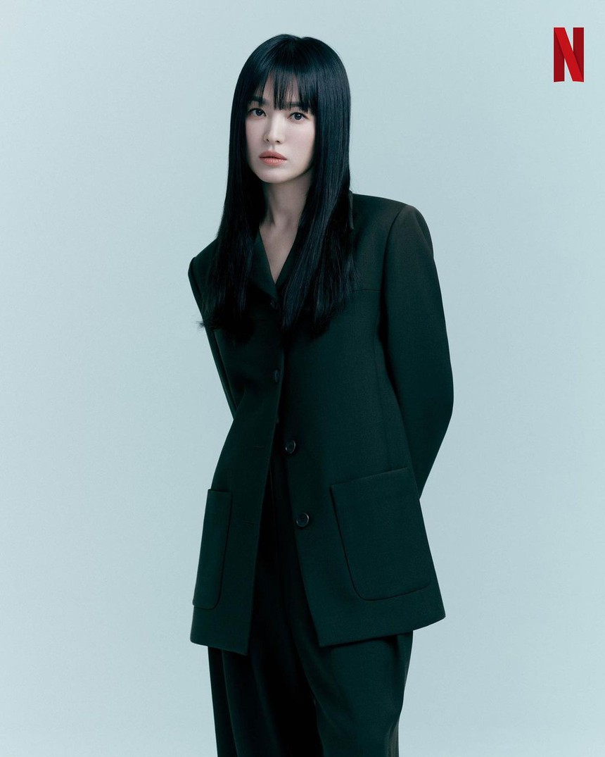 Song Hye Kyo để mặt mộc, ăn mặc đơn giản ở phim mới, xem còn ai nói chị 'sợ xấu' nữa? - Ảnh 5. Song Hye Kyo để mặt mộc, ăn mặc đơn giản ở phim mới, xem còn ai nói chị 'sợ xấu' nữa? - Ảnh 5.