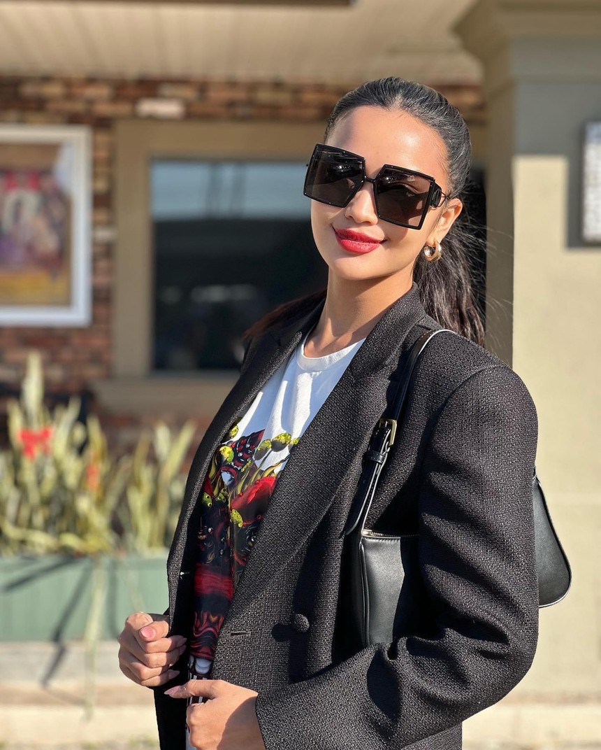 Hoa hậu Ngọc Châu vừa đặt chân đến Mỹ đã bị chê 'xu', 'cần tiết chế' - Ảnh 2. Hoa hậu Ngọc Châu vừa đặt chân đến Mỹ đã bị chê 'xu', 'cần tiết chế' - Ảnh 2.