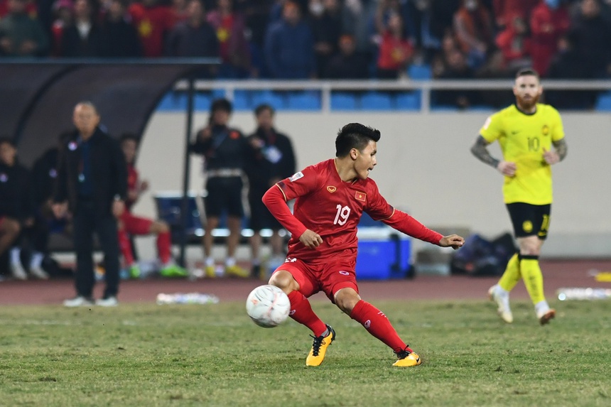 Quang Hải có pha kiến tạo mang đầy chất "nghệ sĩ" cho đồng đội