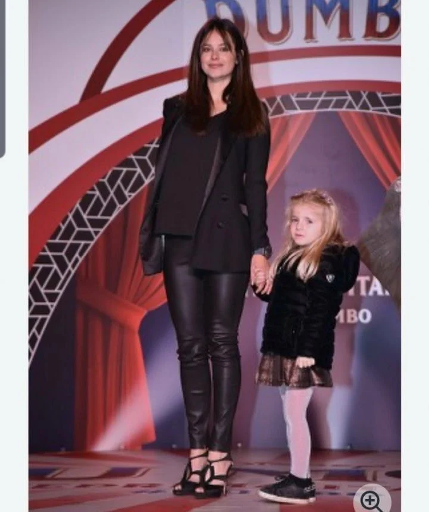 Phản ứng của dân tình khi dấy lên tin bạn gái của Song Joong Ki đã có con cách đây 10 năm - Ảnh 5.