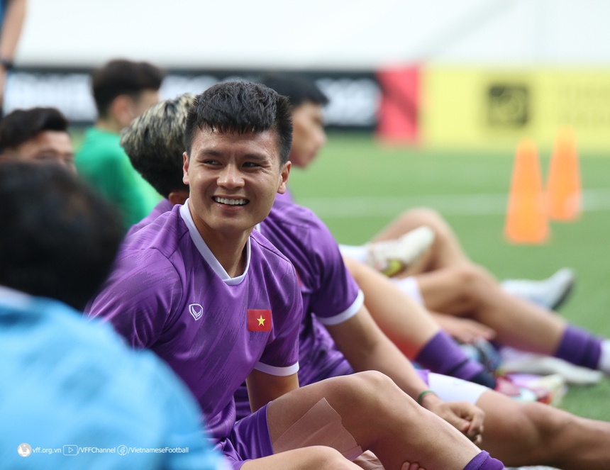 Việt Nam có lợi thế thống kê khủng trước Singapore. ảnh VFF