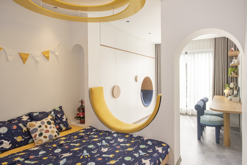 Dùng 200 triệu "hô biến" không gian phòng ngủ siêu lớn, trống trải của cậu bé 8 tuổi trở nên ấm cúng hơn - Ảnh 7.