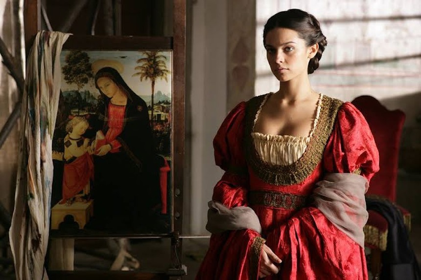 Katy Louise Saunders - mỹ nhân tâm giao của Song Joong Ki - Ảnh 4.