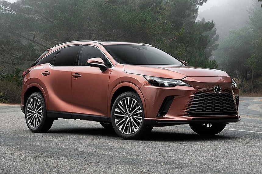 Xem trước Lexus RX 2023 phiên bản kéo dài - Xe 7 chỗ 'rẻ' nhất của hãng xe sang Nhật - Ảnh 2. Xem trước Lexus RX 2023 phiên bản kéo dài - Xe 7 chỗ 'rẻ' nhất của hãng xe sang Nhật - Ảnh 2.