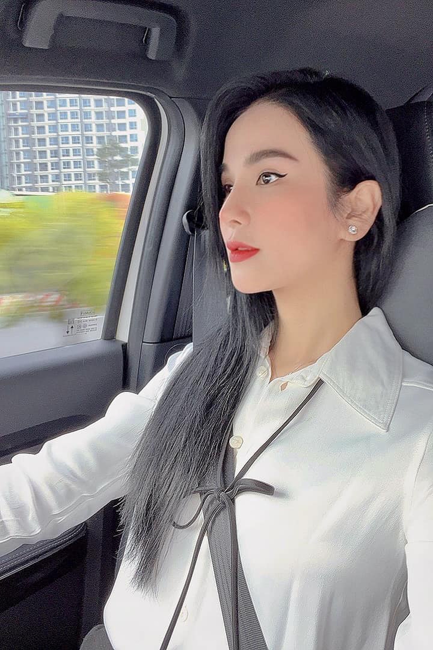 Hôn nhân của Diệp Lâm Anh: Vỡ oà khi được cầu hôn tại rạp phim đến giọt nước mắt ngày ra toà ly hôn - Ảnh 5. Hôn nhân của Diệp Lâm Anh: Vỡ oà khi được cầu hôn tại rạp phim đến giọt nước mắt ngày ra toà ly hôn - Ảnh 5.