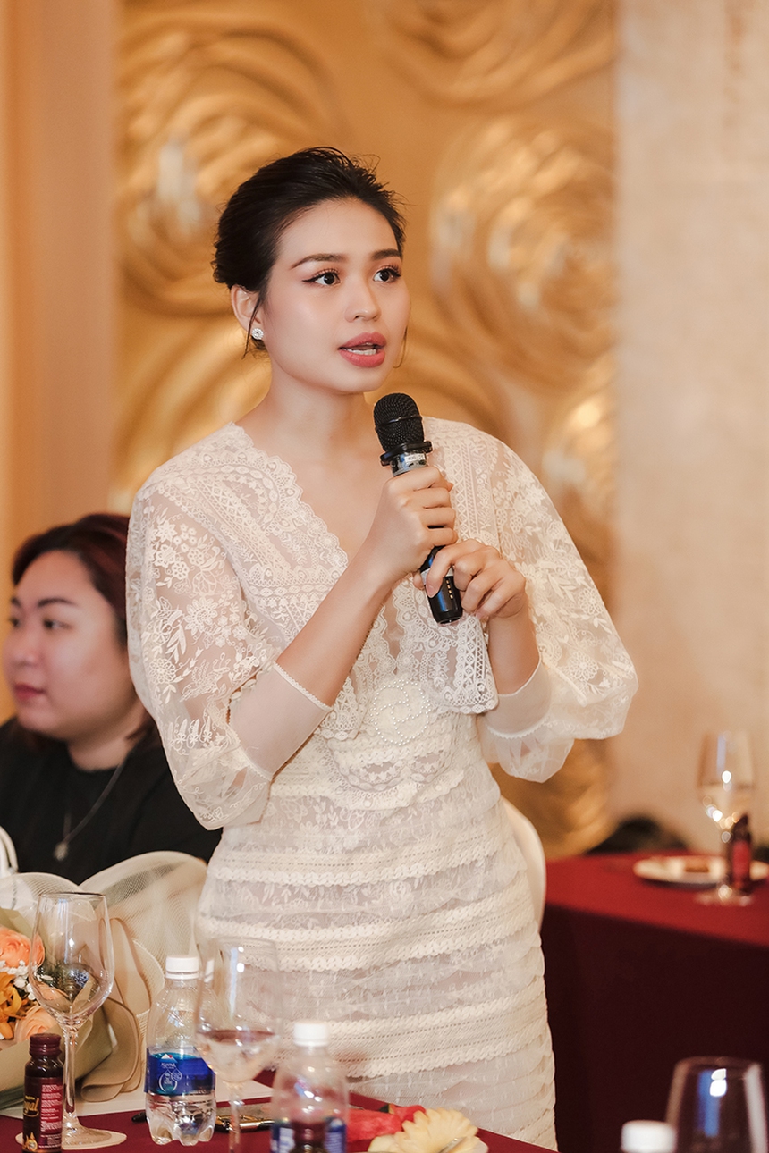 Nghệ sĩ Quyền Linh bật khóc chia sẻ khó khăn khi thực hiện chương trình cho trẻ tự kỷ - Ảnh 2.